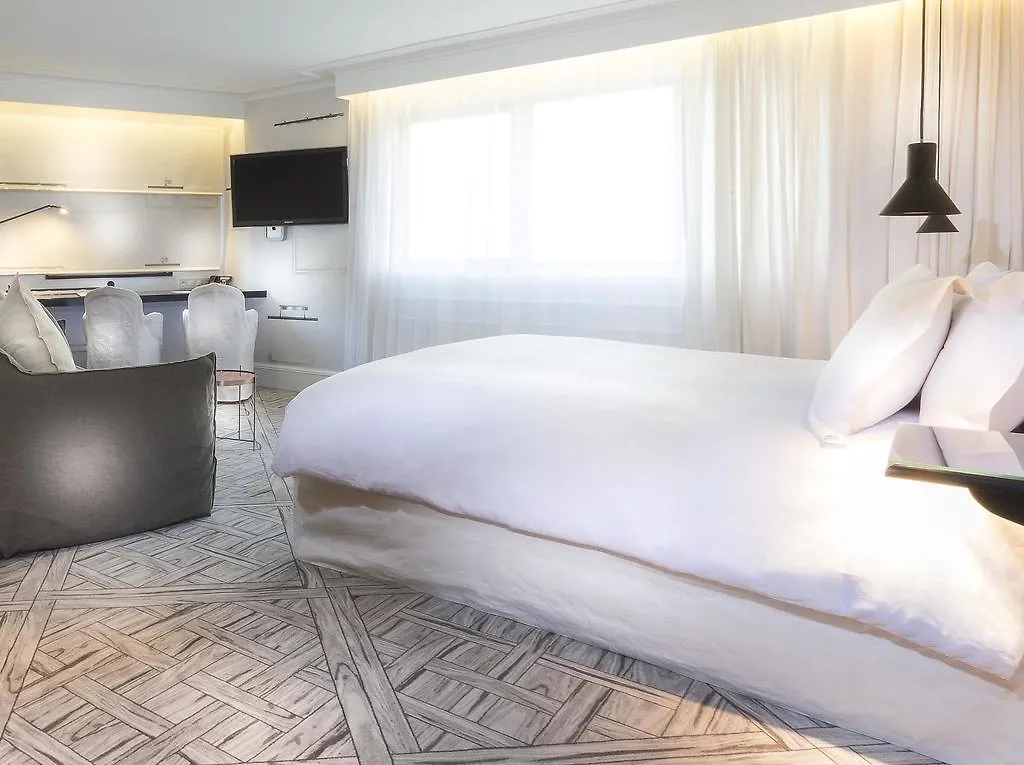 La Maison Champs Elysees Hotel