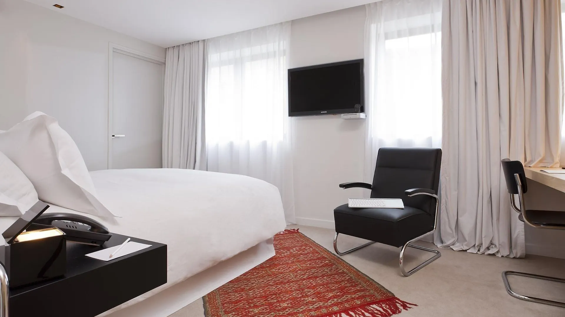 Hotel La Maison Champs Elysees