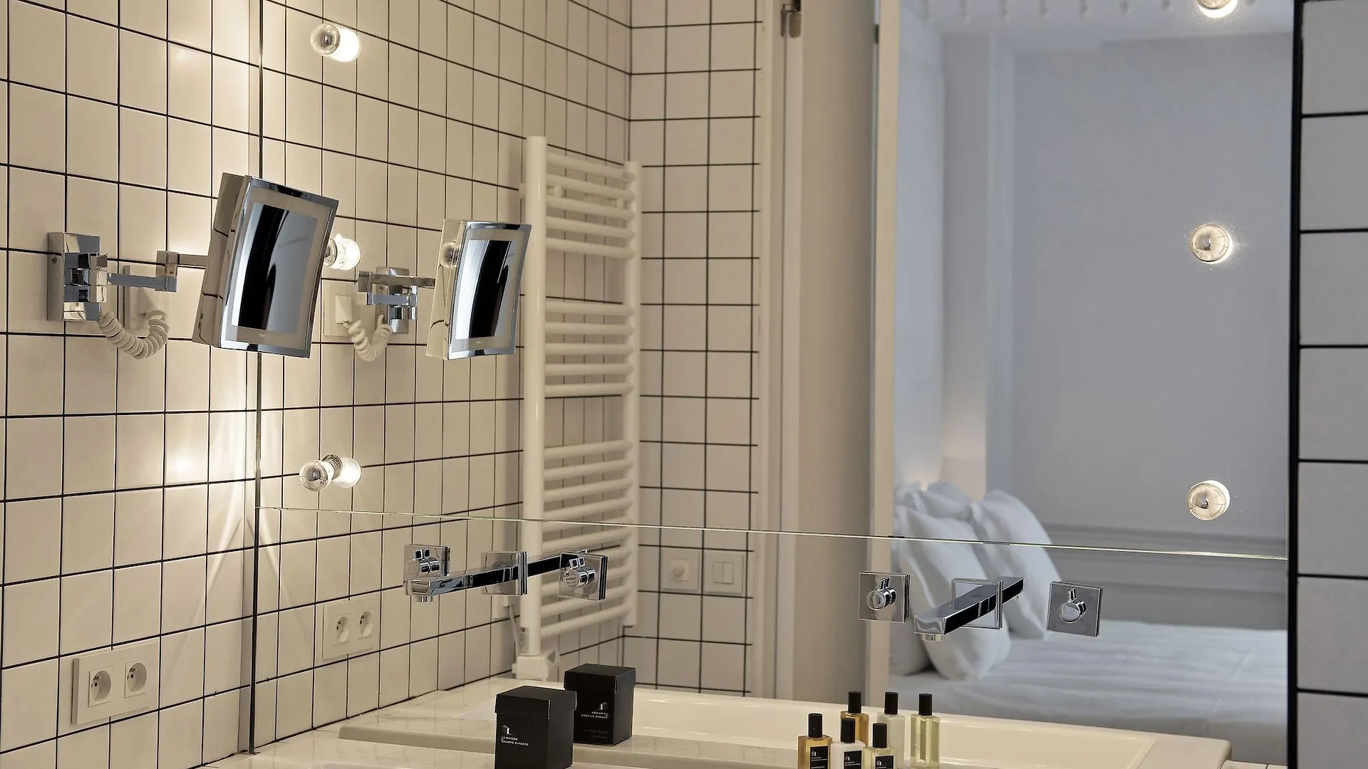 La Maison Champs Elysees Hotel 5*