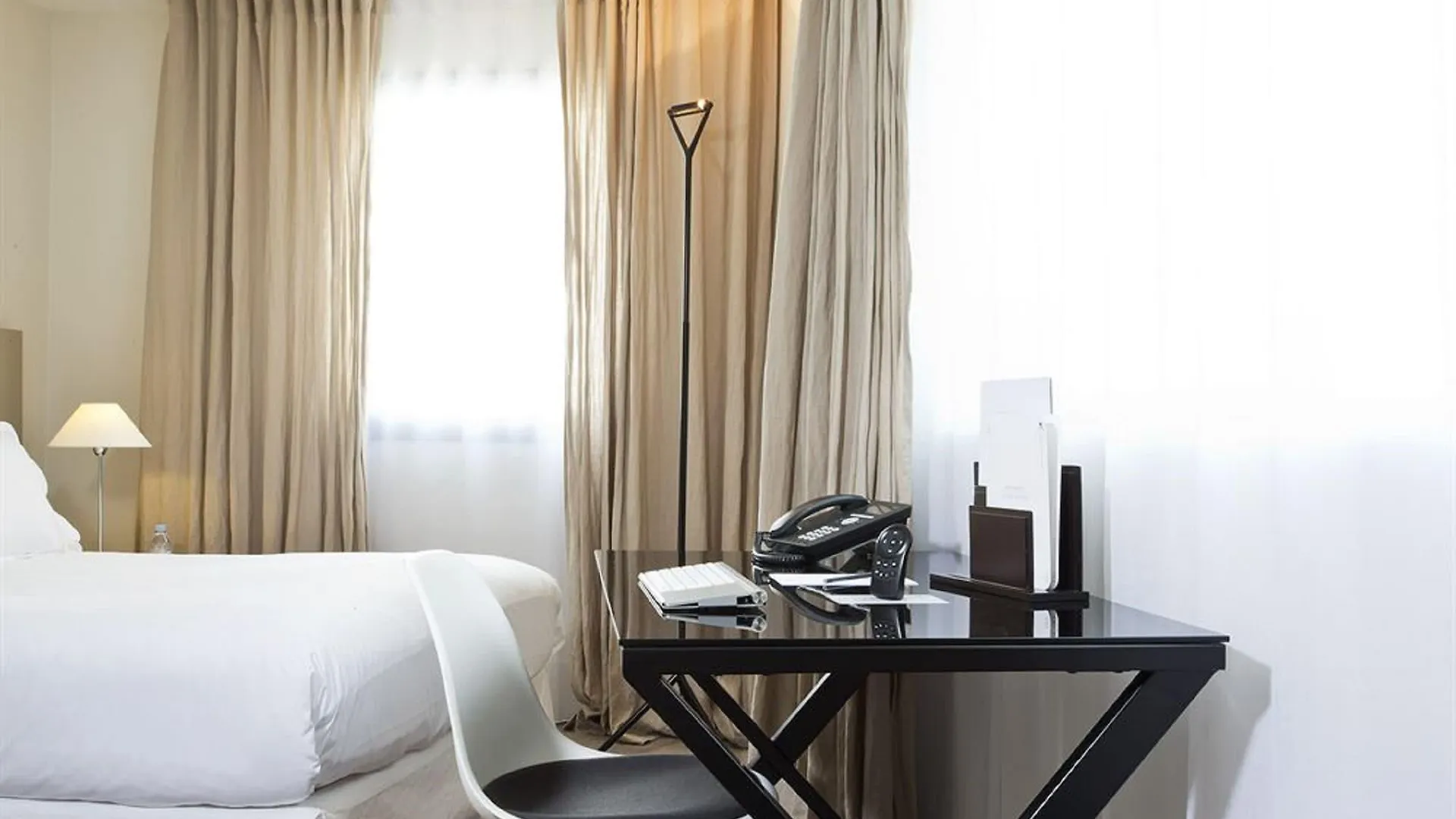 La Maison Champs Elysees 5*