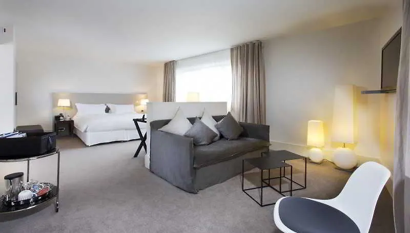 Hotel La Maison Champs Elysees 5*