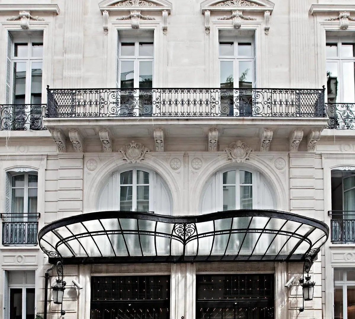La Maison Champs Elysees 5* Paris