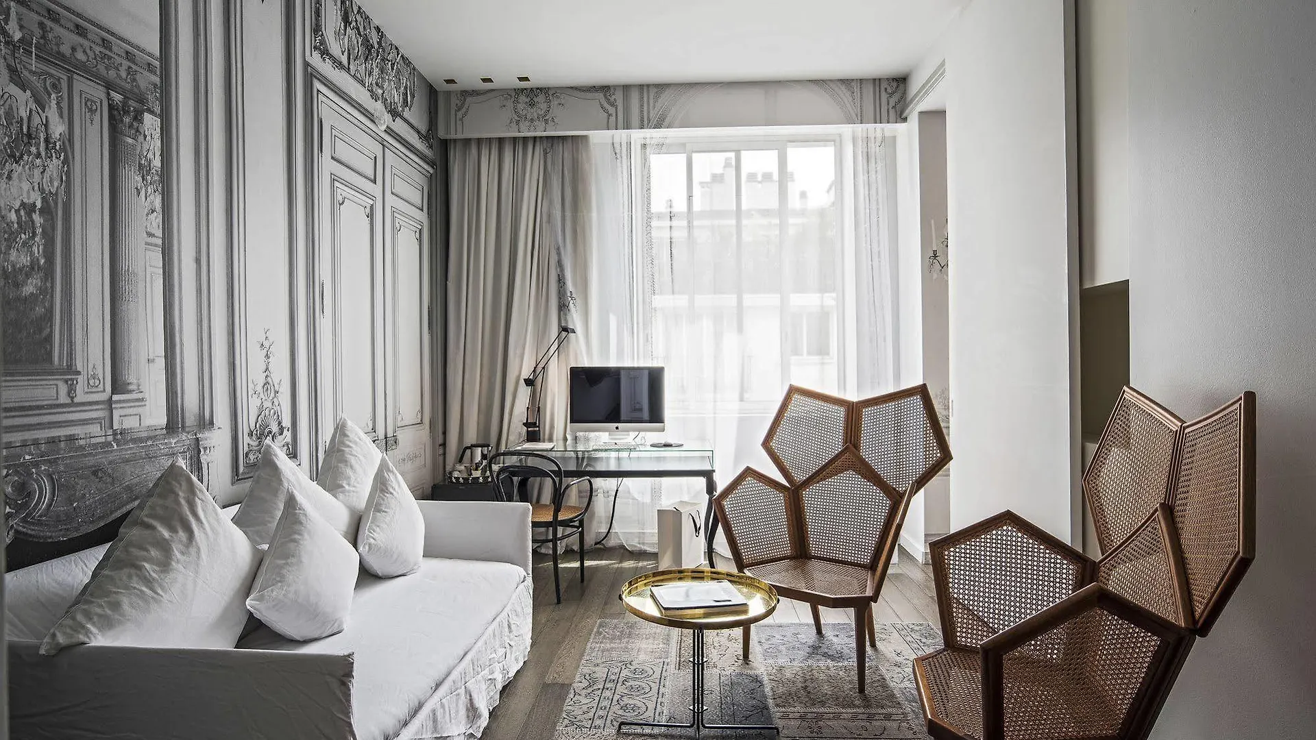 Hotel La Maison Champs Elysees